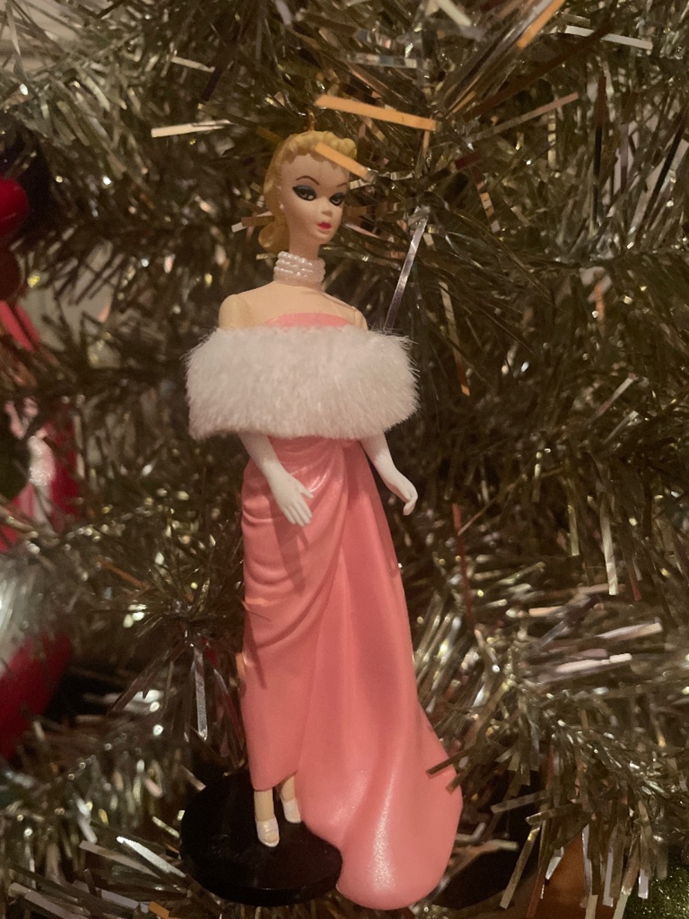 1996 Barbie hallmark keepsake ornament